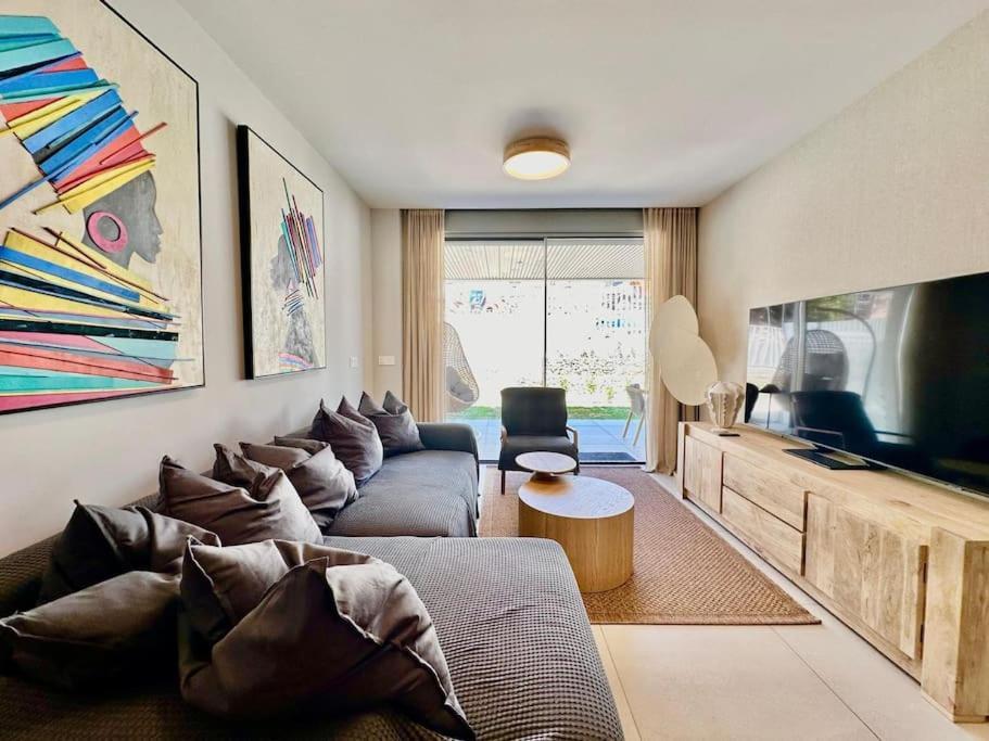 Beachside Haven Apartment