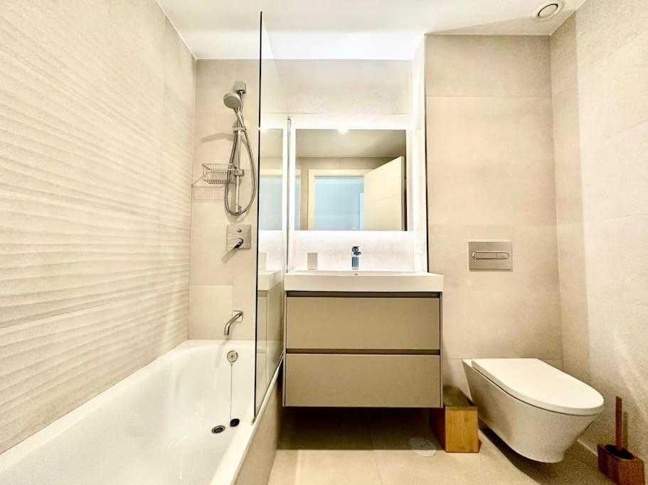 Beachside Haven Apartment *
